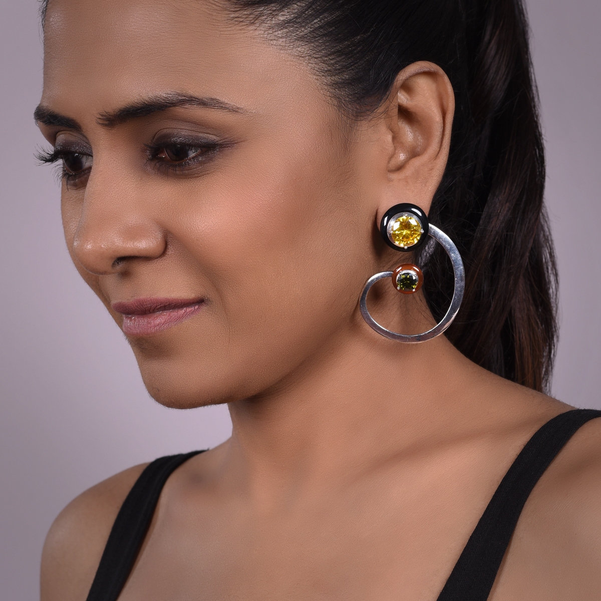 Sargamix Quaver Silver Onyx Earrings - Image 3