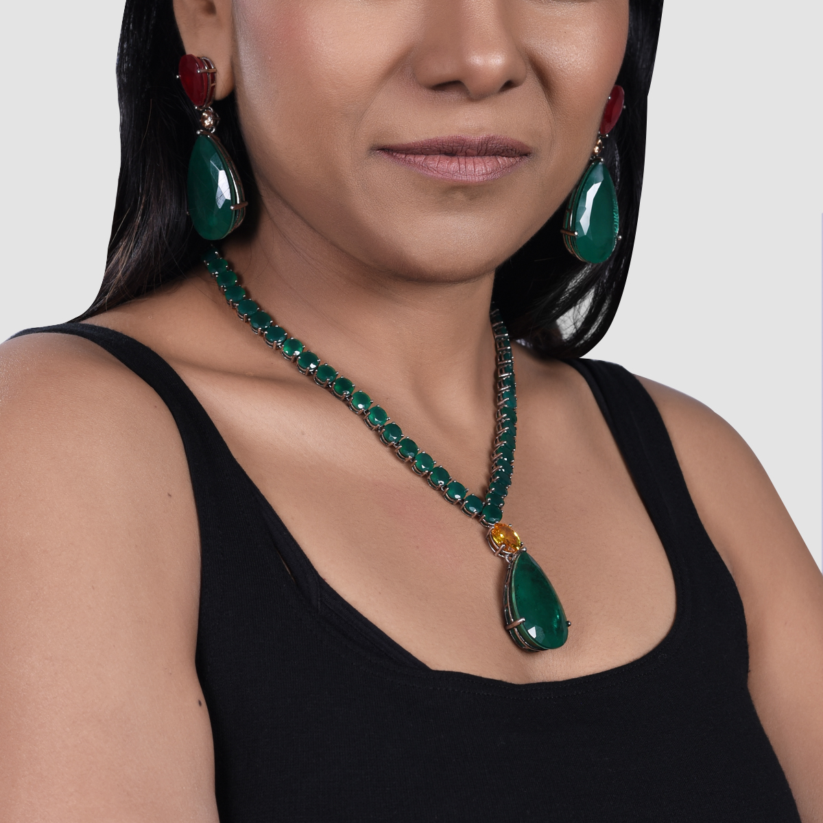 Rockkvan Asoka Emerald Silver Pear Necklace - Image 5