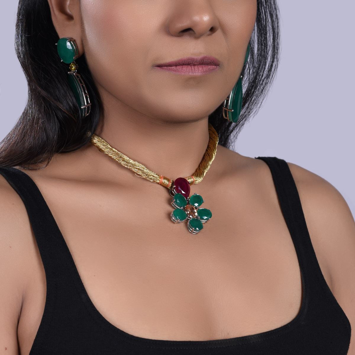 Rockkvan Floral Oak Silver Neckpiece - Image 3