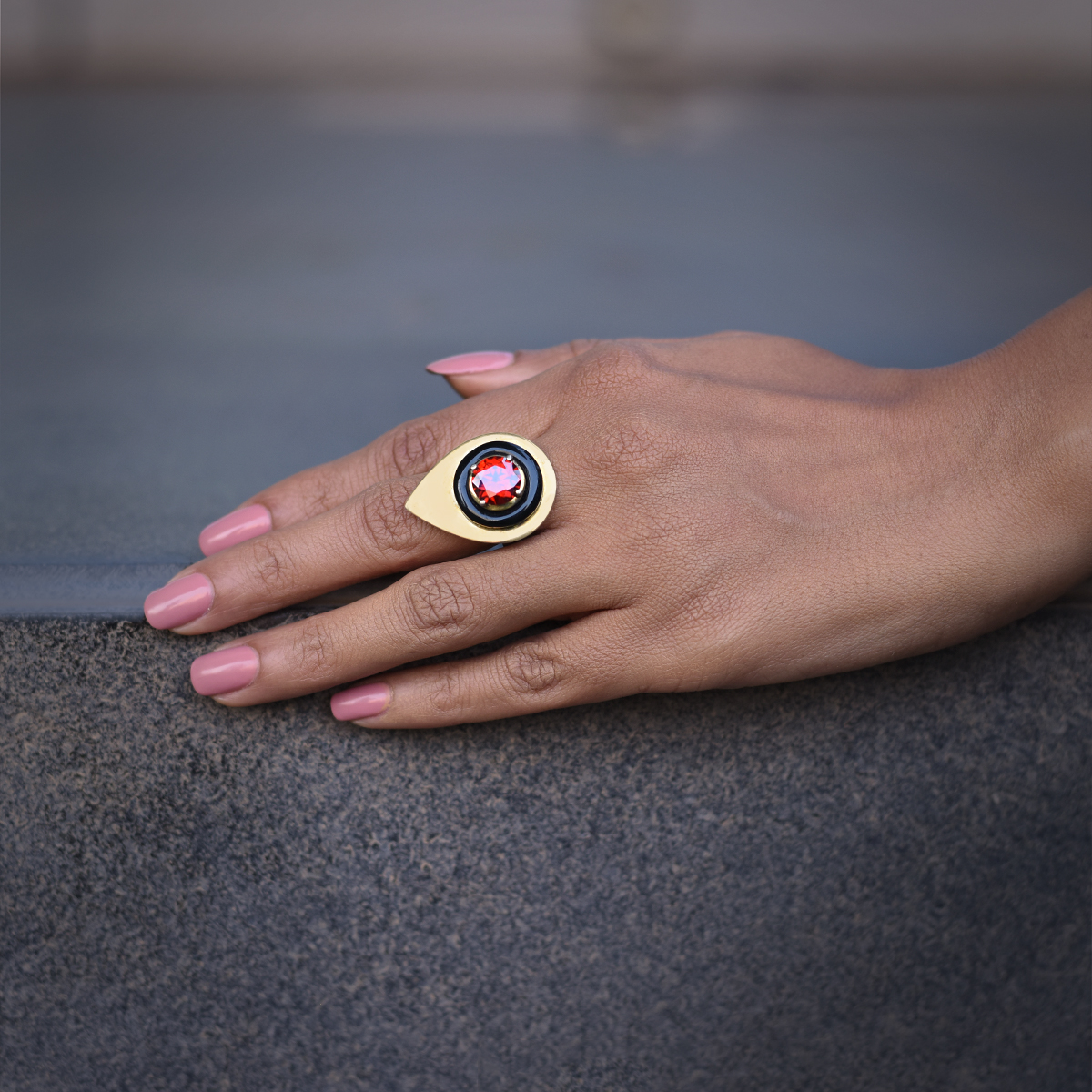 Sargamix Gold Pear Crescendo Silver Onyx ring - Image 3